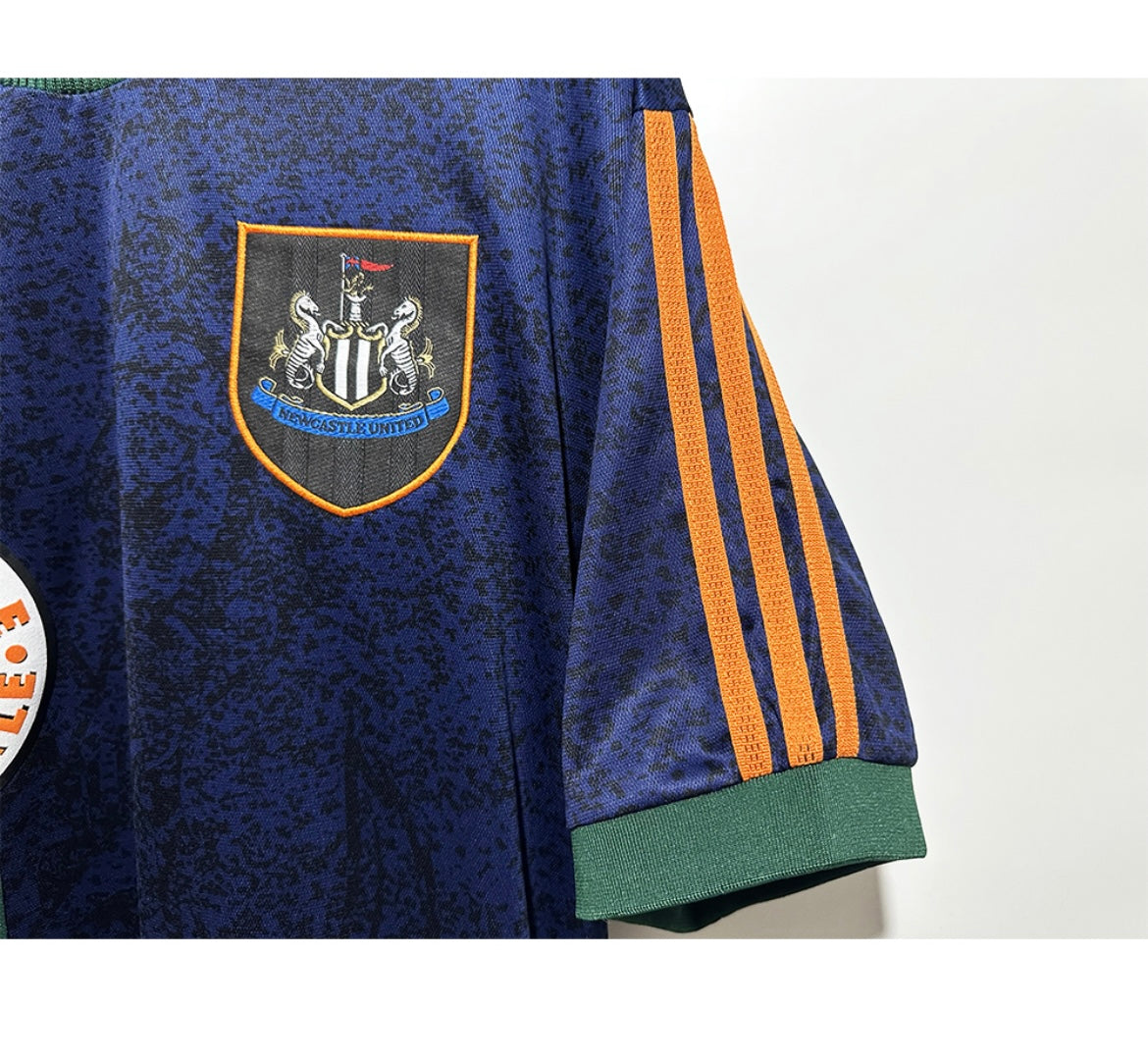 Newcastle 1997/98 Extérieur